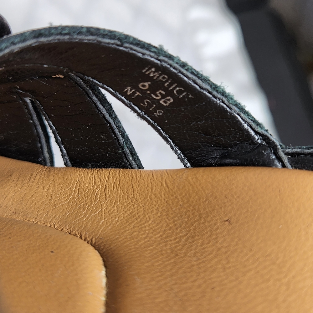 Kalso Earth Shoe Black leather sandal - Picture 10 of 12